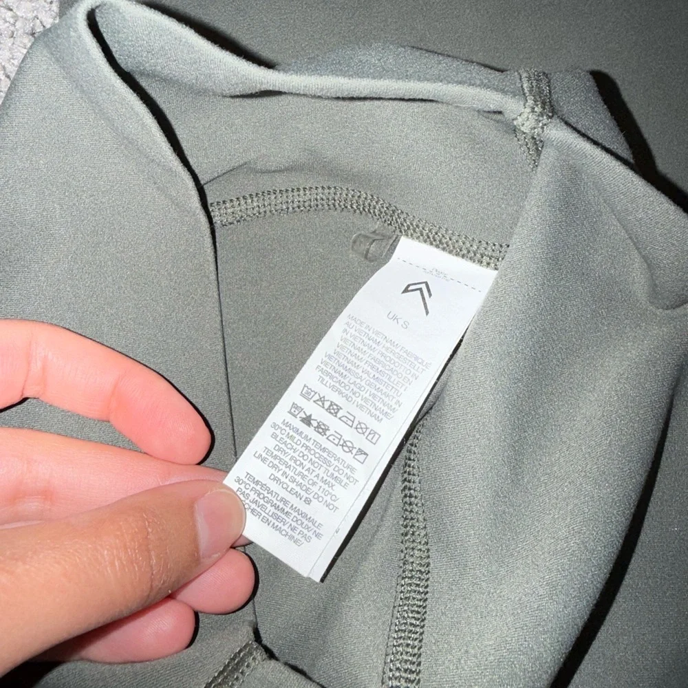 *SOLD*Oner Active Softmotion Straight Leg Pants With White Logo in Alpine Green - Picture 8 of 8